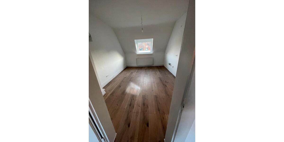 Dachgeschoßwohnung Hannover Linden-Limmer - 2 Zimmer, 51 m&sup2;, 500&euro; | Angebot:27625446