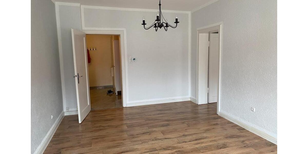 Dachgeschoßwohnung Hannover Vahrenwald-List - 3 Zimmer, 80 m&sup2;, 1.200&euro; | Angebot:27605777