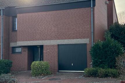 Doppelhaus Hälfte in Top Lage frisch renoviert, mit Garten zimmer