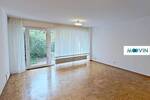 Geschmackvoll gestaltete 2-Zimmer-Wohnung mit sonniger Terrasse, EBK und Badewanne
