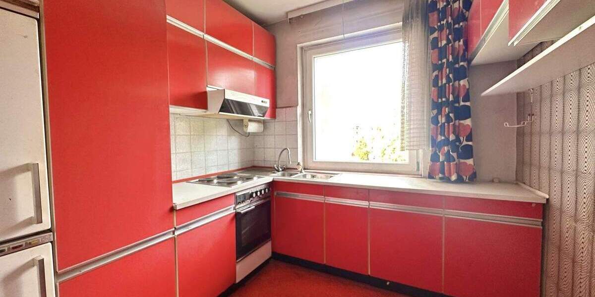 Großzügige 4-Zimmer-Wohnung mit Balkon und viel Potenzial - Ideal für Familien mit Kindern ! 4 zimmer