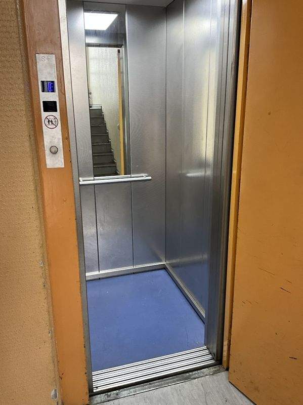 Wohn-und Geschäftshaus mit guter Verkehrsanbindung in Peine zimmer