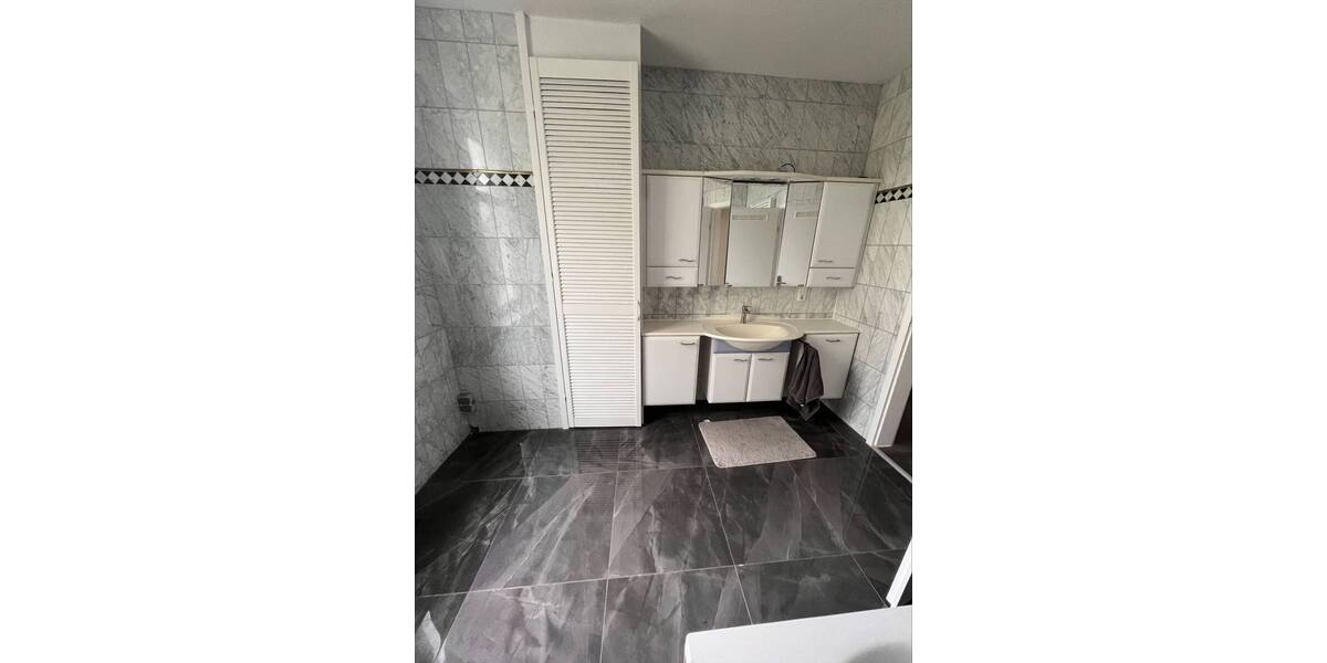 Schicke 4-ZKBB Altbauwohnung mit EBK 4 zimmer