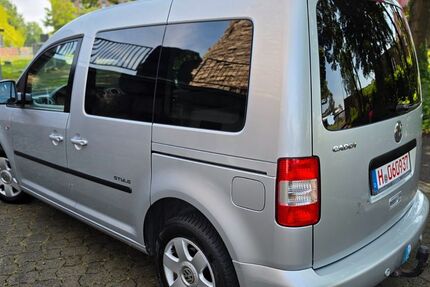 VW Caddy 195.950 km 7.999 &euro; Hannover 30179
