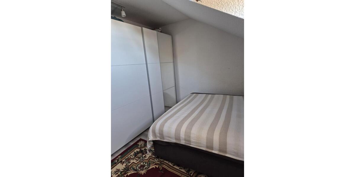 Dachgeschoßwohnung Hannover Misburg-Anderten - 3 Zimmer, 60 m&sup2;, 650&euro; | Angebot:27539211