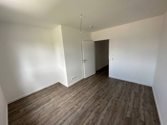 Etagenwohnung Langenhagen Schulenburg - 3 Zimmer, 116 m&sup2;, 1.350&euro; | Angebot:24333252