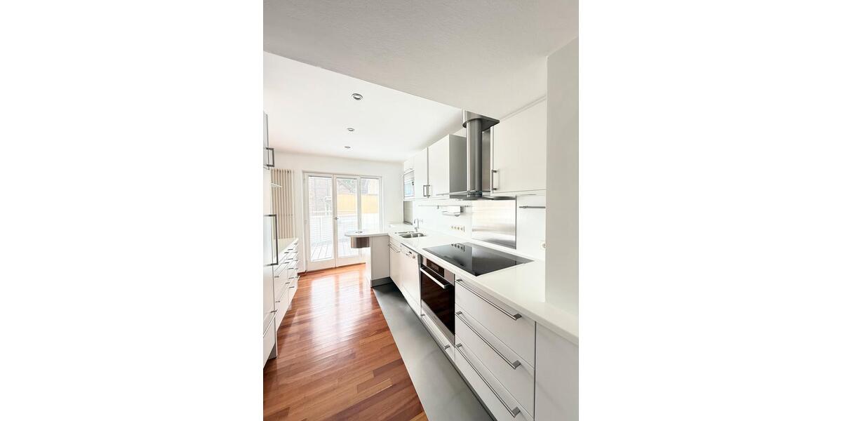 Doppelhaushälfte Wedemark - 8.5 Zimmer, 217 m&sup2;, 2.200&euro; | Angebot:27607795