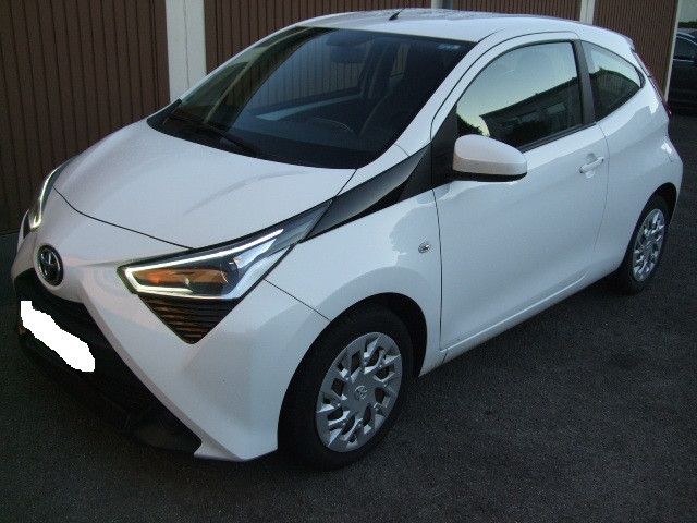 Toyota Aygo (X) 117.857 km 5.650 &euro; Hannover 30159