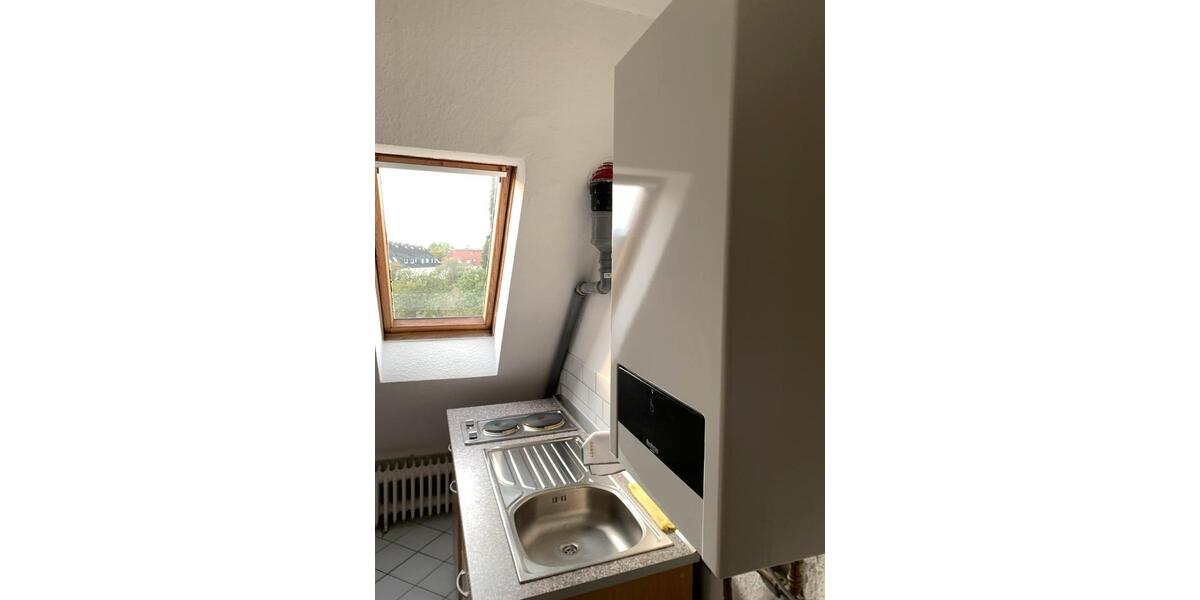 Dachgeschoßwohnung Hannover Herrenhausen-Stöcken - 3 Zimmer, 56 m&sup2;, 880&euro; | Angebot:25505802