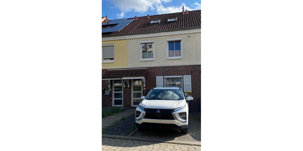 Reihenhaus Garbsen - 5 Zimmer, 140 m&sup2;, 1.780&euro; | Angebot:27607082