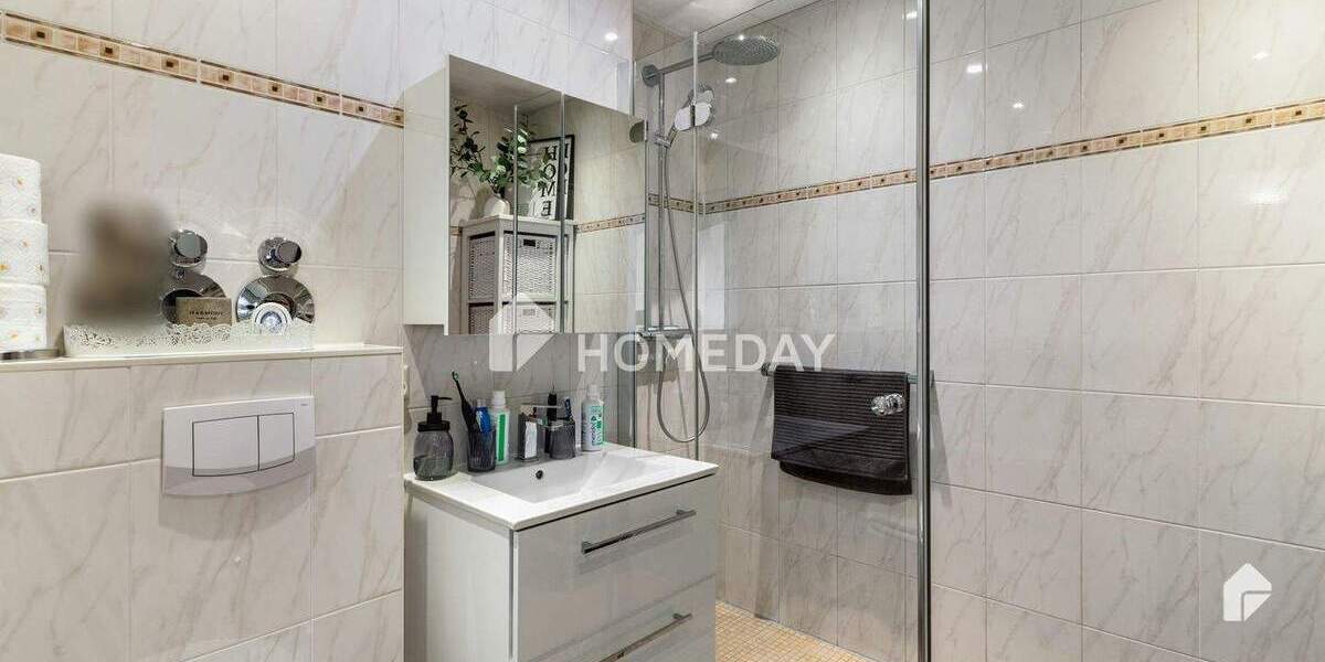 Zentral gelegen am Ufer der Ihme: ETW mit SW-Loggia im Ihme-Zentrum 3 zimmer