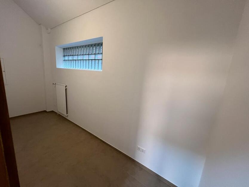 Doppelhaus Hälfte in Top Lage frisch renoviert, mit Garten zimmer