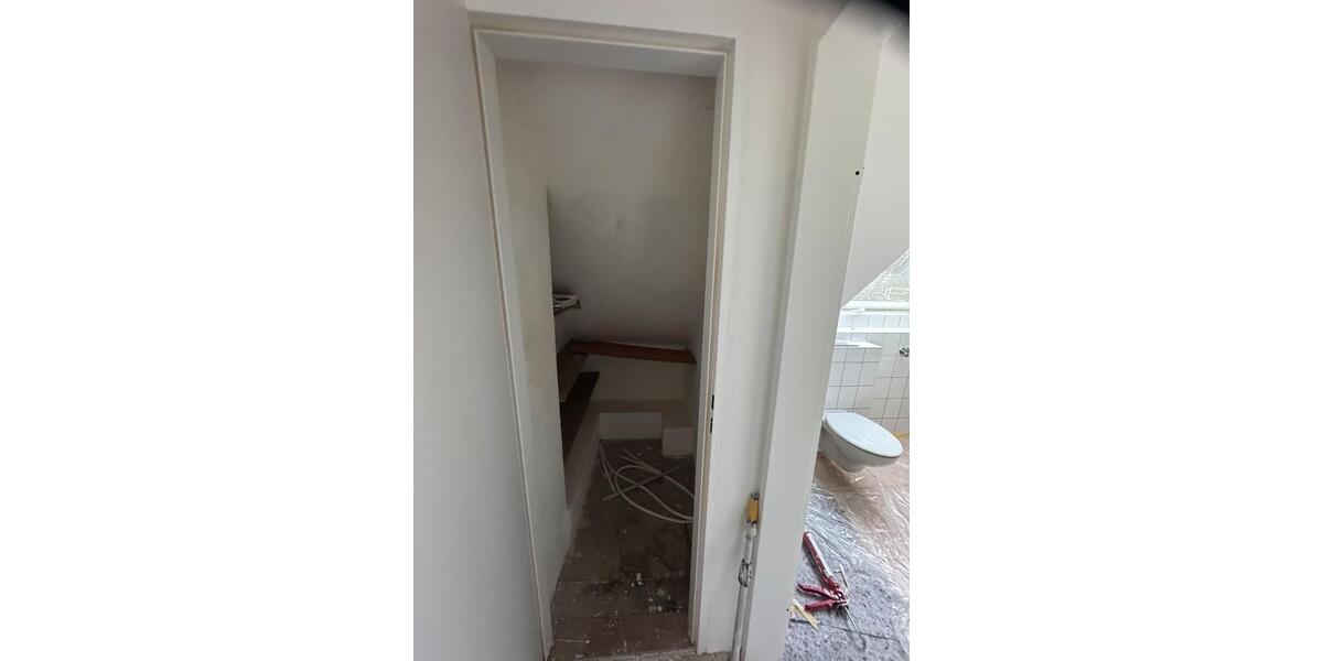 Dachgeschoßwohnung Lehrte - 3 Zimmer, 75 m&sup2;, 812&euro; | Angebot:25547945