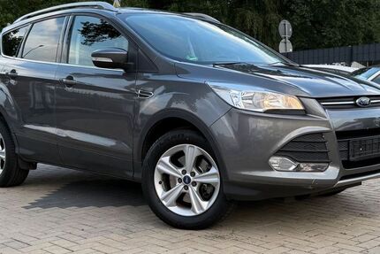 Ford Kuga 143.000 km 7.100 &euro; Neustadt 31535