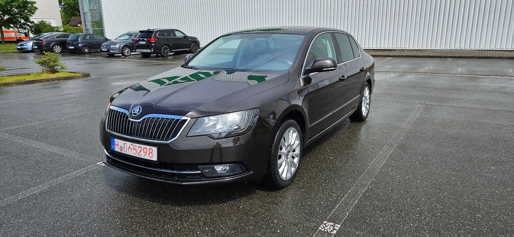 Skoda Superb 210.000 km 5.900 &euro; Garbsen 30826