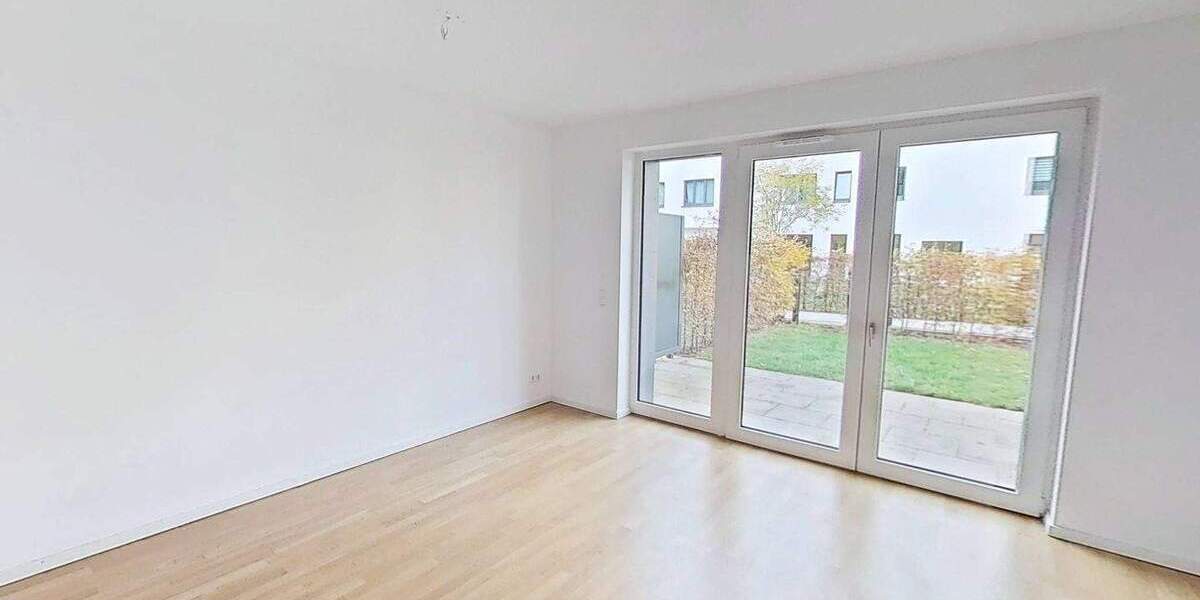 FAMILIEN AUFGEPASST: Modernes Reihenendhaus mit 4,5 Zimmern, 2 Bädern, EBK, Terrasse, Keller u.v.m. in Hannover 4 zimmer