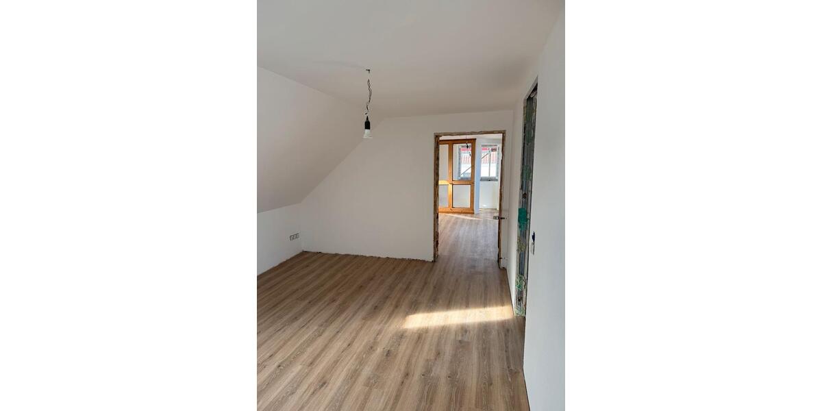 Dachgeschoßwohnung Gehrden - 2 Zimmer, 60 m&sup2;, 988&euro; | Angebot:26326360