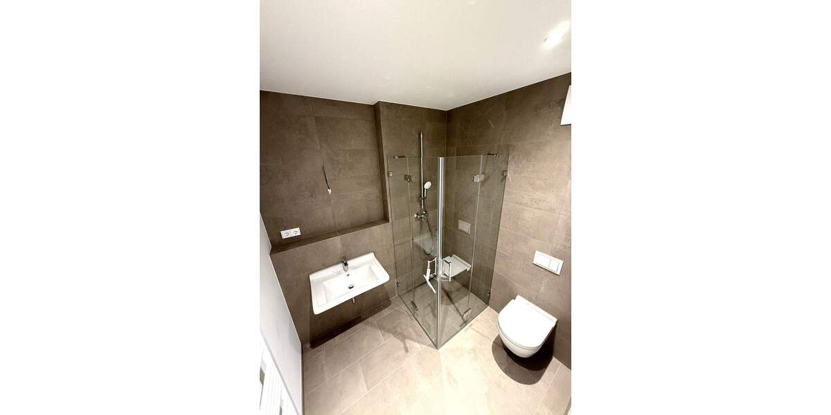 Etagenwohnung Hannover Vahrenwald - 3 Zimmer, 113 m&sup2;, 1.872&euro; | Angebot:26555425