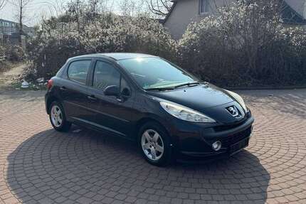 Peugeot 207 180.000 km 1.699 &euro; Laatzen 30880