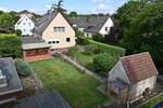 Provisionsfrei für den Käufer....!!! Zweifamilienhaus nebst großer Garage in ruhiger Lage ..... !!!