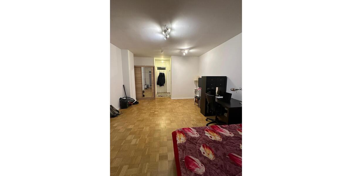 Geräumige Einzimmerwohnung in Stöcken 1 zimmer