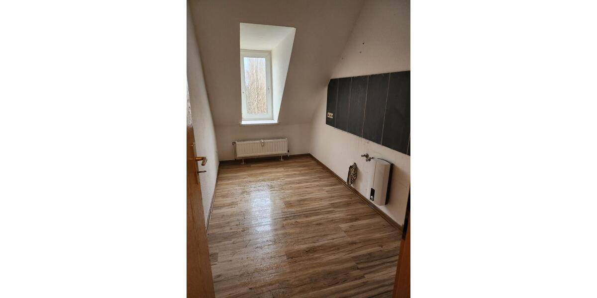 Dachgeschoßwohnung Hohenhameln - 3 Zimmer, 67 m&sup2;, 74.000&euro; | Angebot:26931662