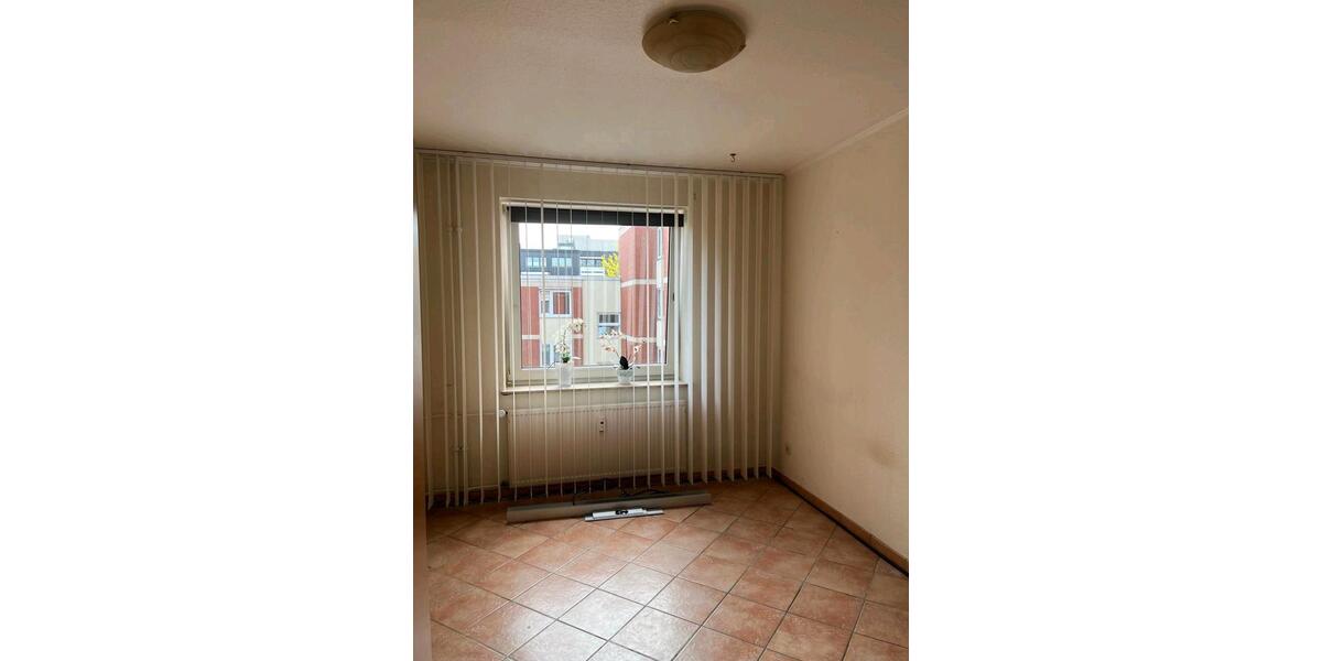 Etagenwohnung Langenhagen - 4 Zimmer, 102 m&sup2;, 280.000&euro; | Angebot:26325860
