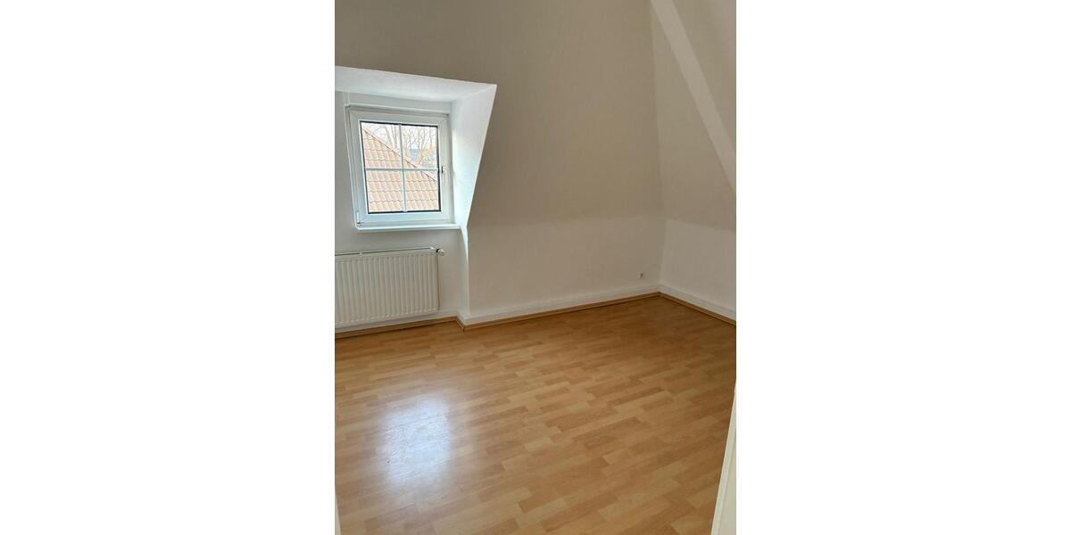 Dachgeschoßwohnung Hannover Vahrenwald-List - 3.5 Zimmer, 89 m&sup2;, 650&euro; | Angebot:25639326