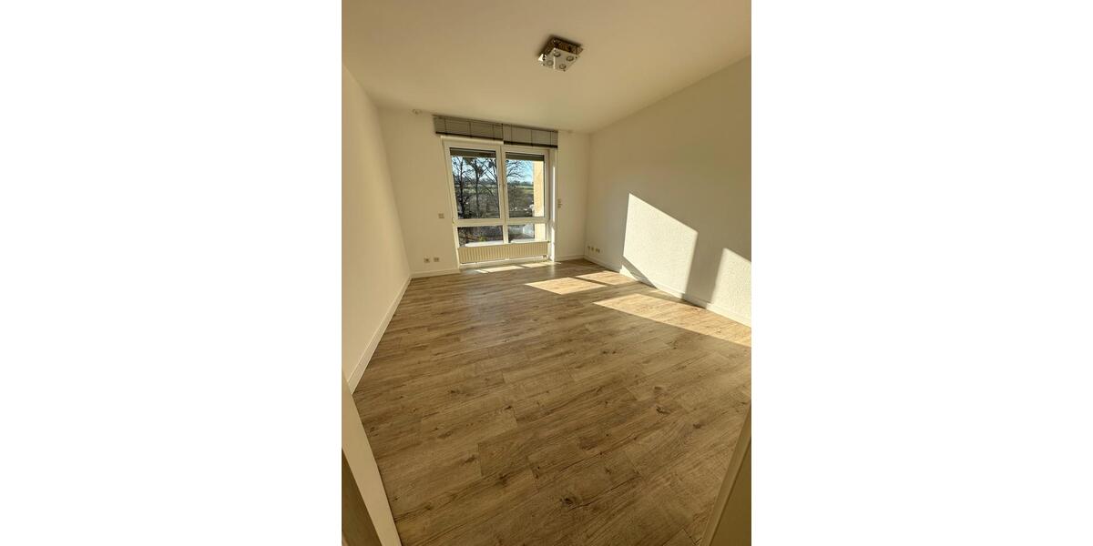 Etagenwohnung Hildesheim Bockfeld - 3 Zimmer, 76 m&sup2;, 900&euro; | Angebot:25588587