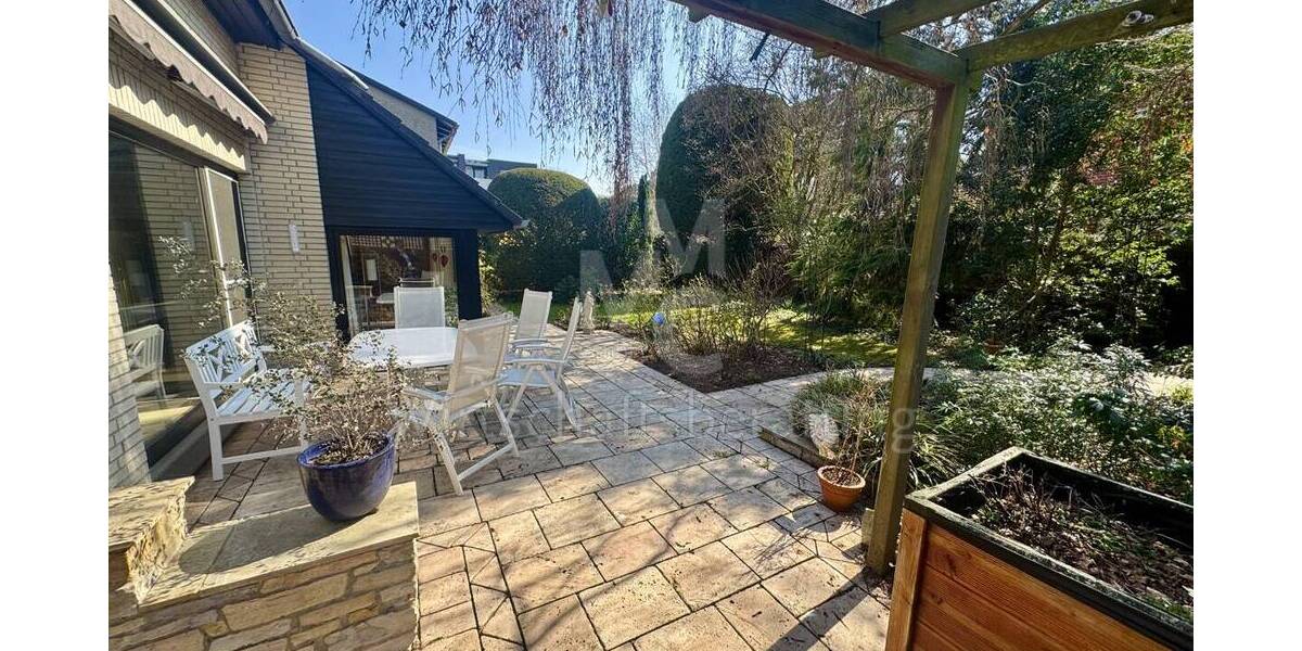 Einfamilienhaus Isernhagen / Altwarmbüchen Altwarmbüchen - 6 Zimmer, 151 m&sup2;, 649.000&euro; | Angebot:26029239