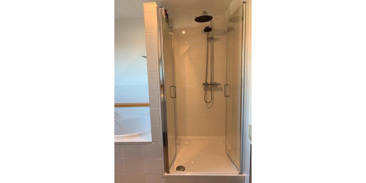 Dachgeschoßwohnung Hildesheim Bockfeld - 3 Zimmer, 90 m&sup2;, 1.100&euro; | Angebot:24814025