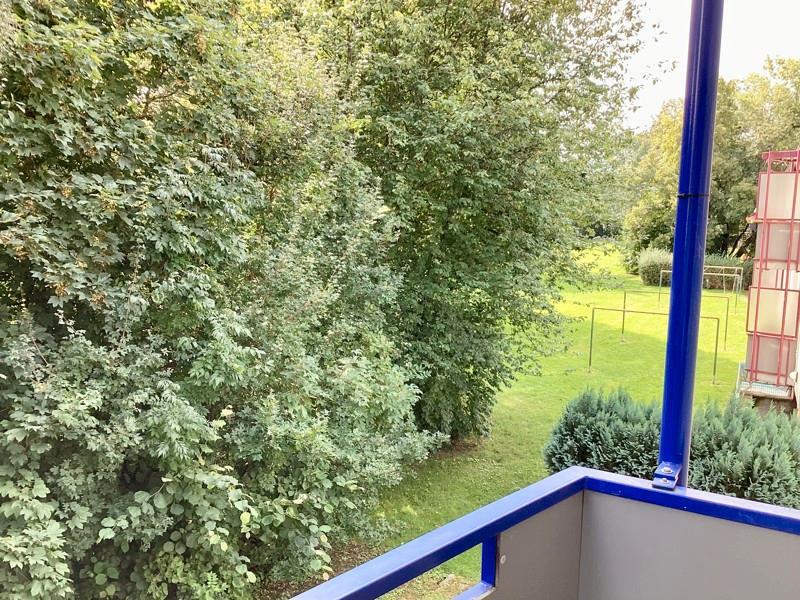 3-Zimmer-Wohnung mit Balkon und Tageslichtbad in ruhiger Lage zimmer