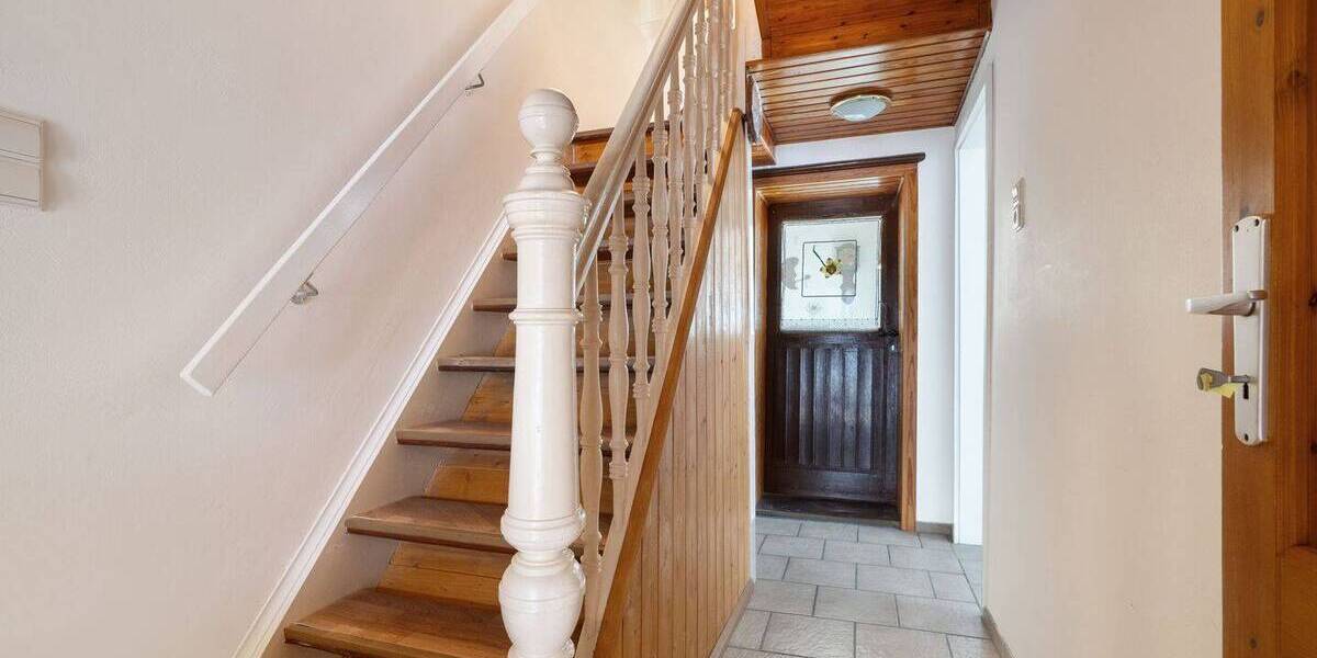 Einfamilienhaus Algermissen - 9 Zimmer, 187 m&sup2;, 320.000&euro; | Angebot:26155550