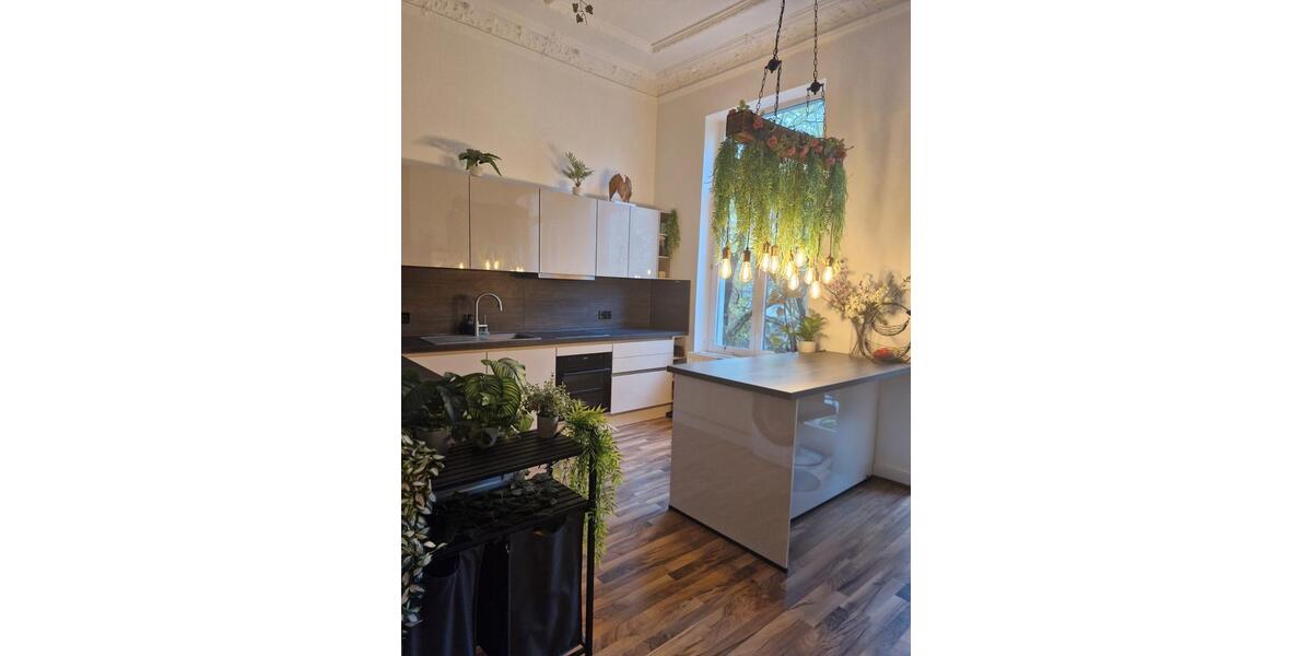 Etagenwohnung Hannover Vahrenwald-List - 2 Zimmer, 110 m&sup2;, 1.890&euro; | Angebot:26545120