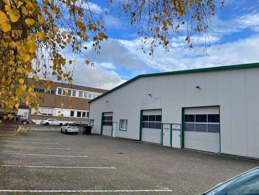 Halle in Isernhagen 690 € 100 m²