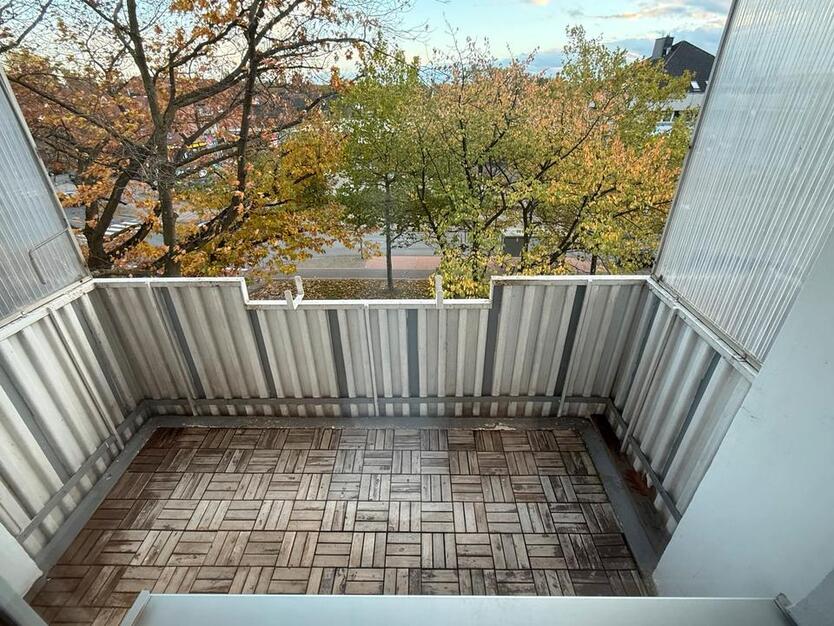 Hannover - Groß Buchholz - 3-Zimmer WHG - gute Lage von Privat zimmer