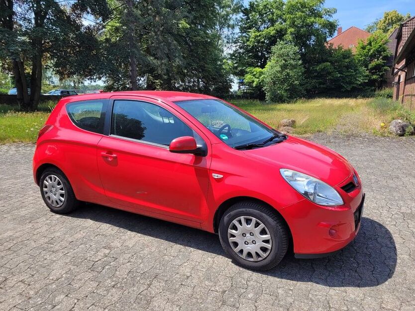 i20