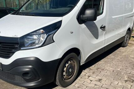 Renault Trafic 213.000 km 6.890 &euro; Hannover 30159
