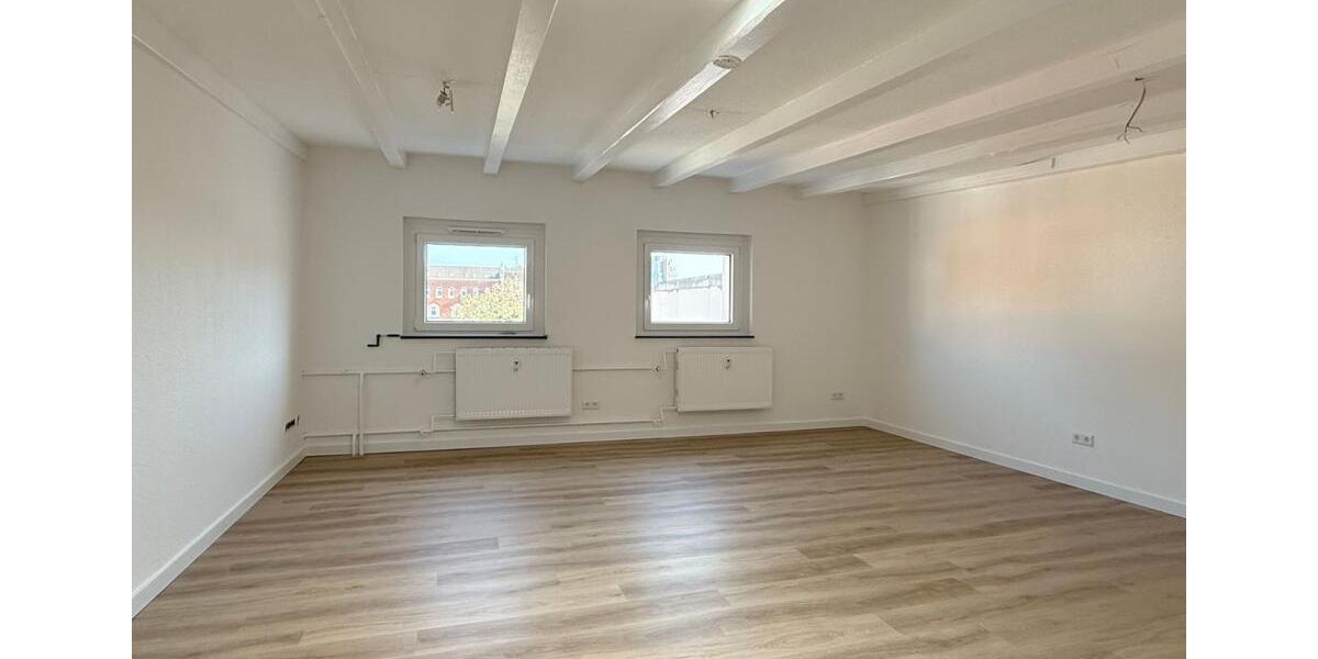 Dachgeschoßwohnung Hannover Vahrenwald-List - 3 Zimmer, 99 m&sup2;, 1.080&euro; | Angebot:26364151