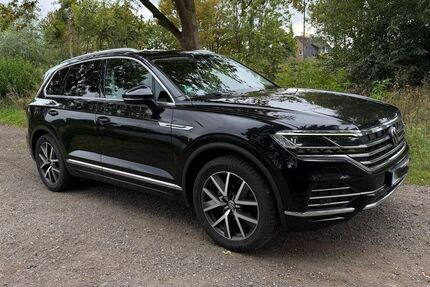VW Touareg 291.855 km 24.900 &euro; Hildesheim 31135
