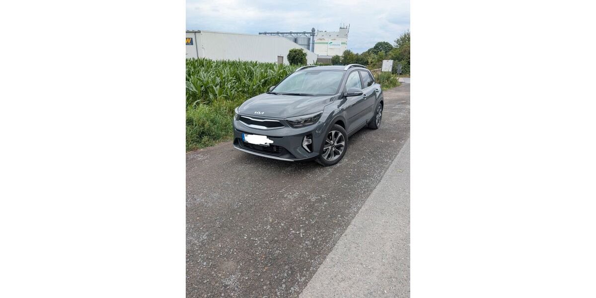 Kia Stonic 38.426 km 17.990 &euro; WEDEMARK 30900