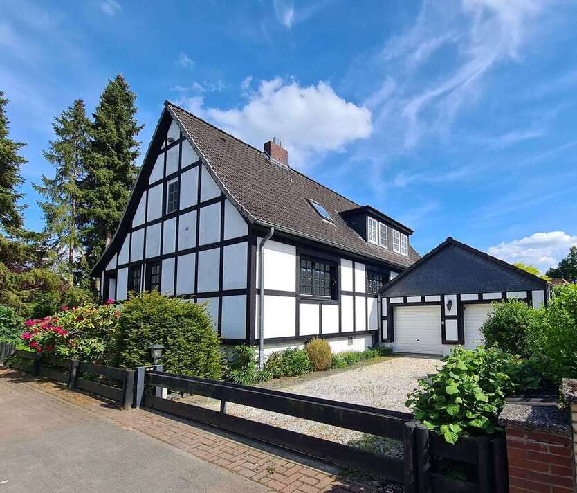 Haus zum Mieten in Isernhagen HB 1.980 € 185 m²