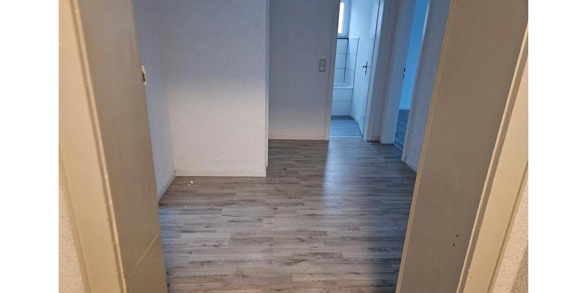 Etagenwohnung Garbsen - 3 Zimmer, 72 m&sup2;, 750&euro; | Angebot:26682918