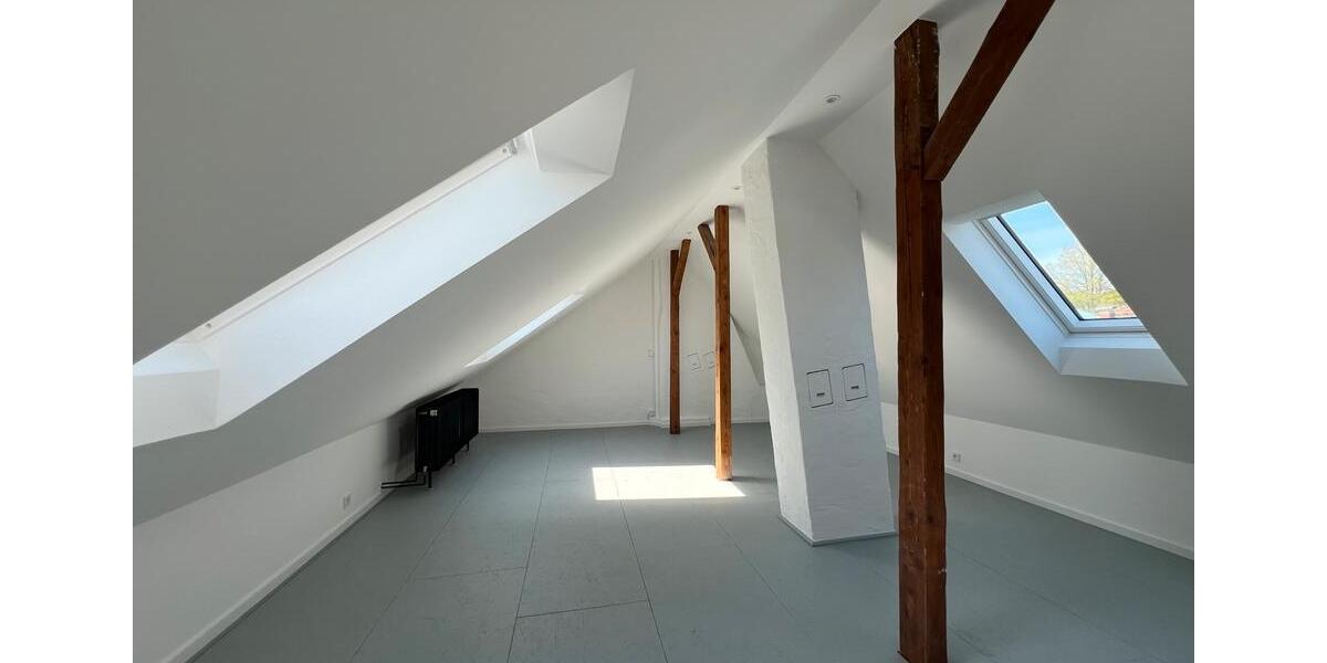 Doppelhaushälfte Hannover Ricklingen - 7 Zimmer, 180 m&sup2;, 2.200&euro; | Angebot:27607816