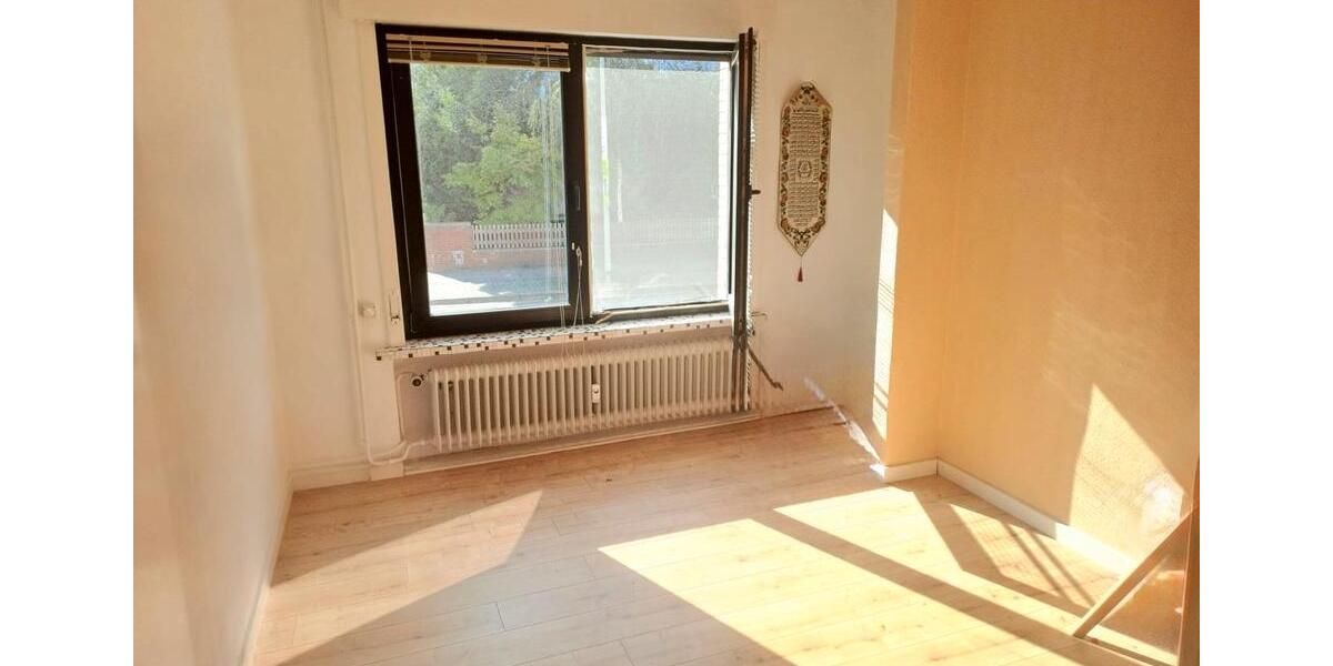 Erdgeschoßwohnung Hannover Herrenhausen-Stöcken - 4 Zimmer, 82 m&sup2;, 1.150&euro; | Angebot:27551258