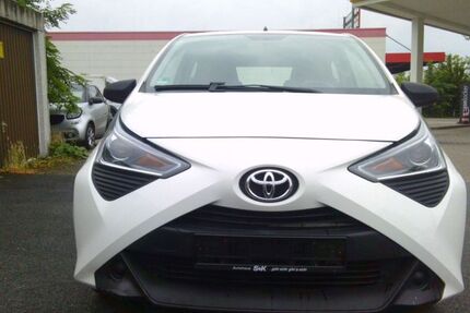 Toyota Aygo (X) 110.000 km 5.790 &euro; Hannover 30165