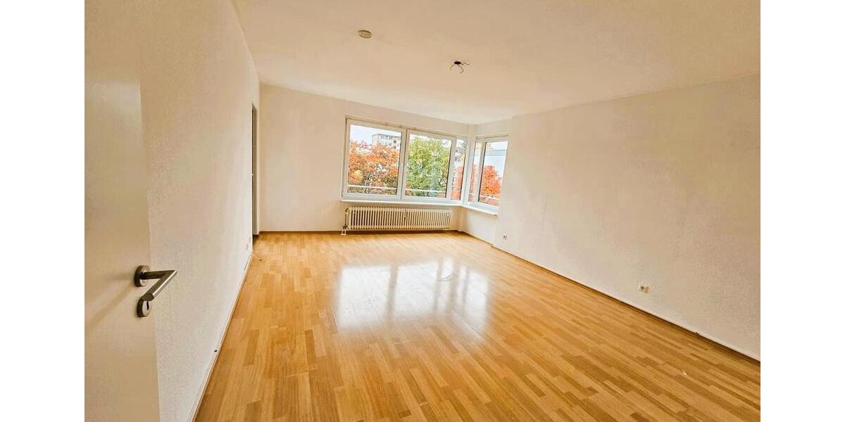 Helle, renovierte 3-Zi.-Wohnung mit Balkon im Altwarmbüchen 3 zimmer