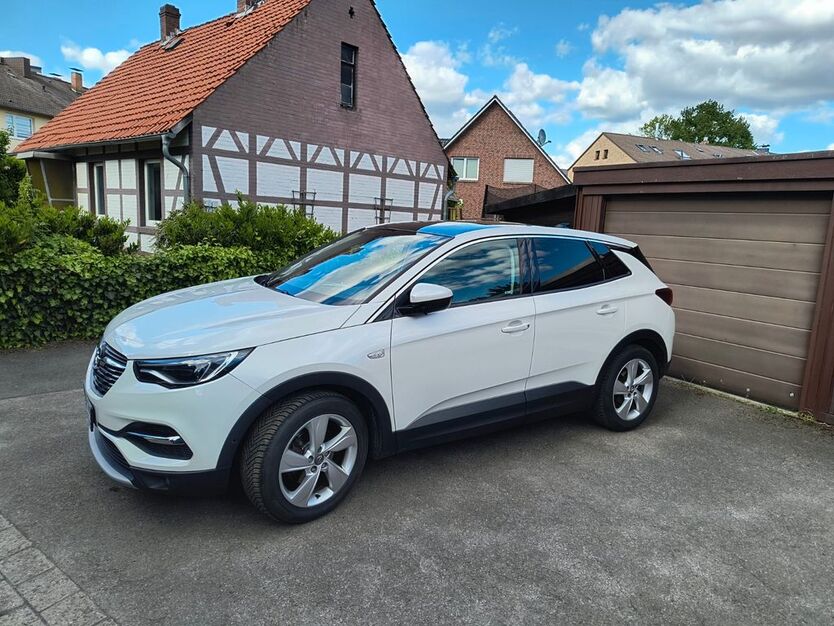 Opel Grandland (X) 73.500 km 14.900 € Garbsen 30827