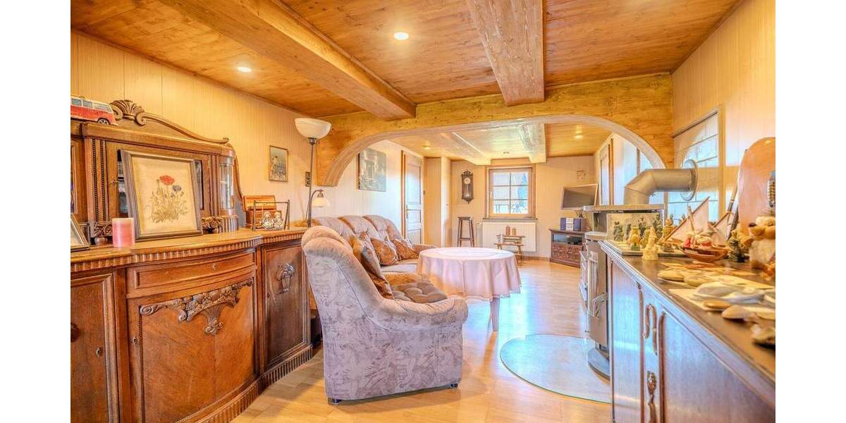 Mehrfamilienhaus, Wohnhaus Giesen Emmerke - 8 Zimmer, 175 m&sup2;, 295.000&euro; | Angebot:25671920
