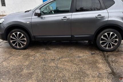 Nissan Qashqai 141.227 km 5.900 &euro; Hannover 30952